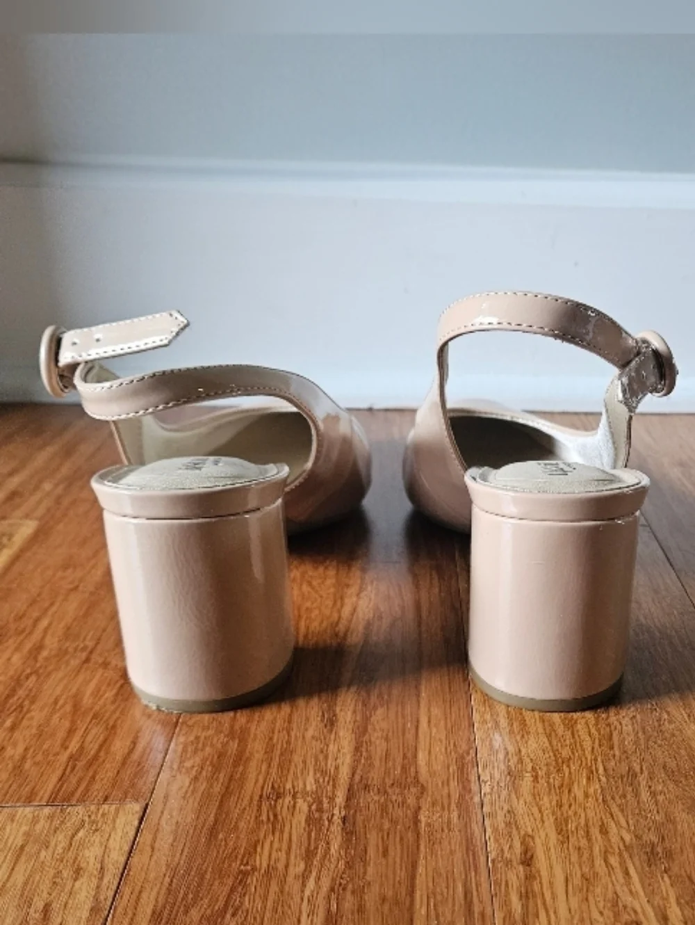 NEW LifeStride Tia Slingback Block Heel Pump in Beige Patent Size 10